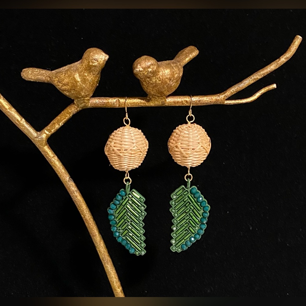 🌟2/$20 🌱🎍Bohemian Safari Leaf Drop Earrings